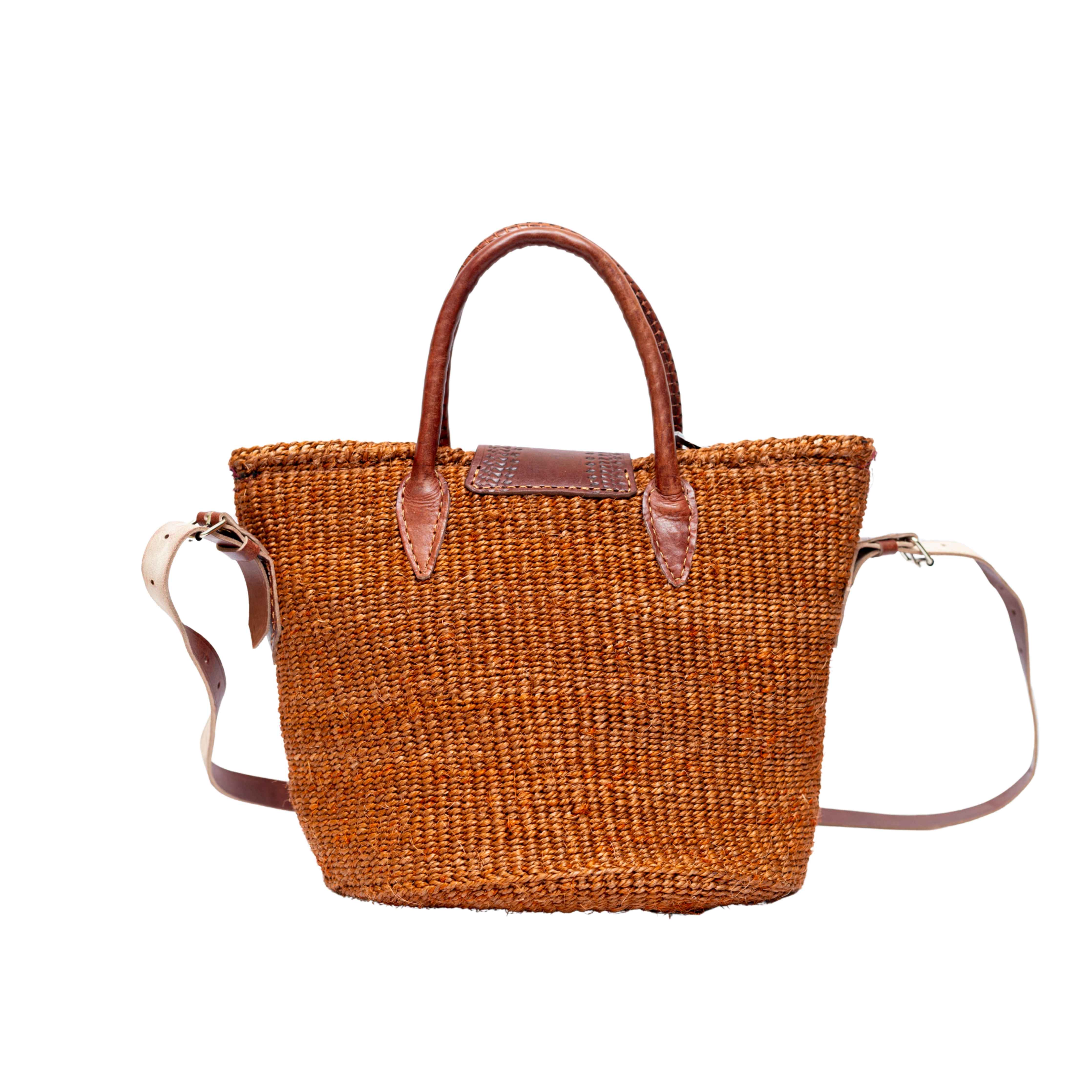 Bolso de cuero y sisal tejido a mano ecológico de Accra | Moda atrevida, basada en la sostenibilidad