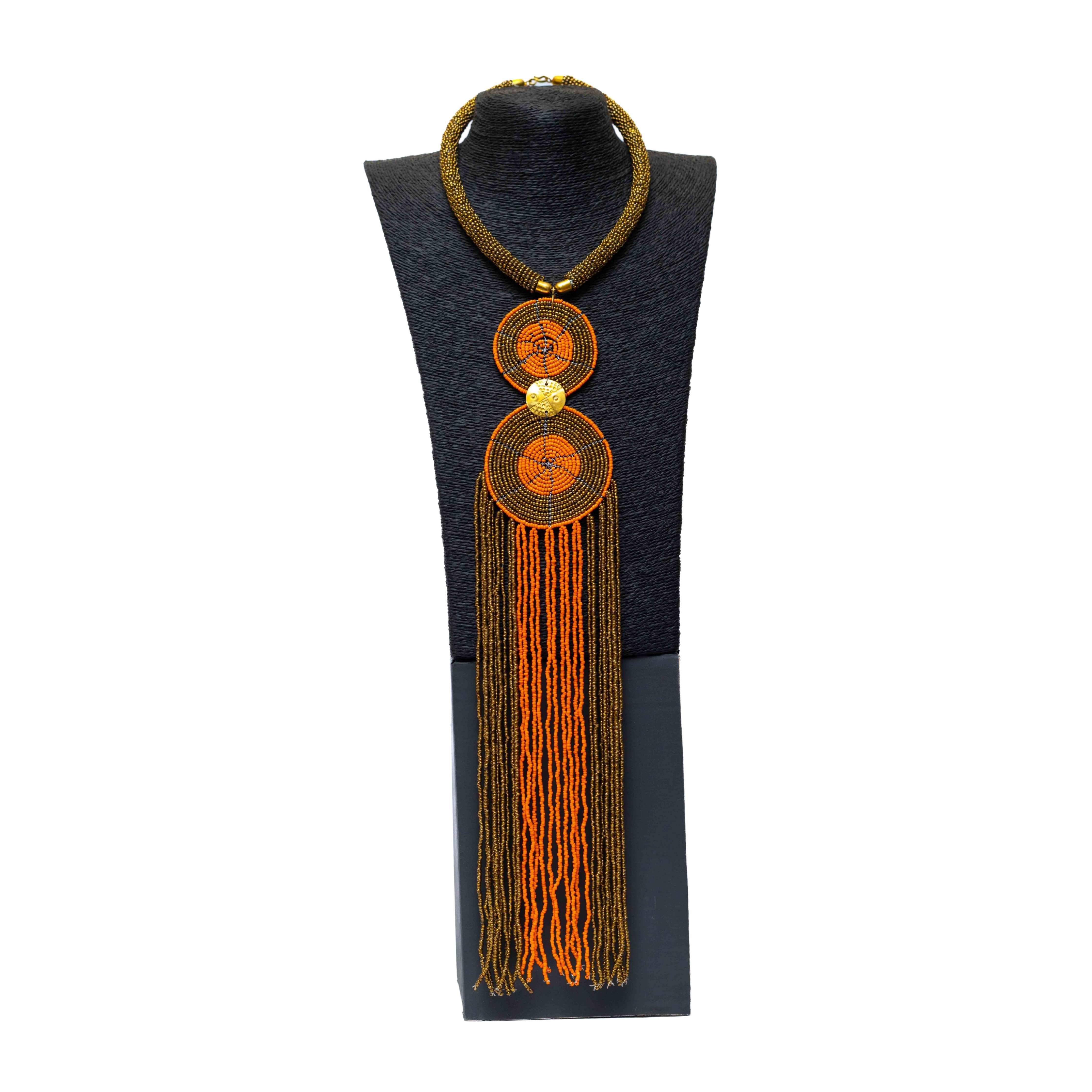 Collar con dos colgantes y flecos | Elegancia artesanal con un toque moderno