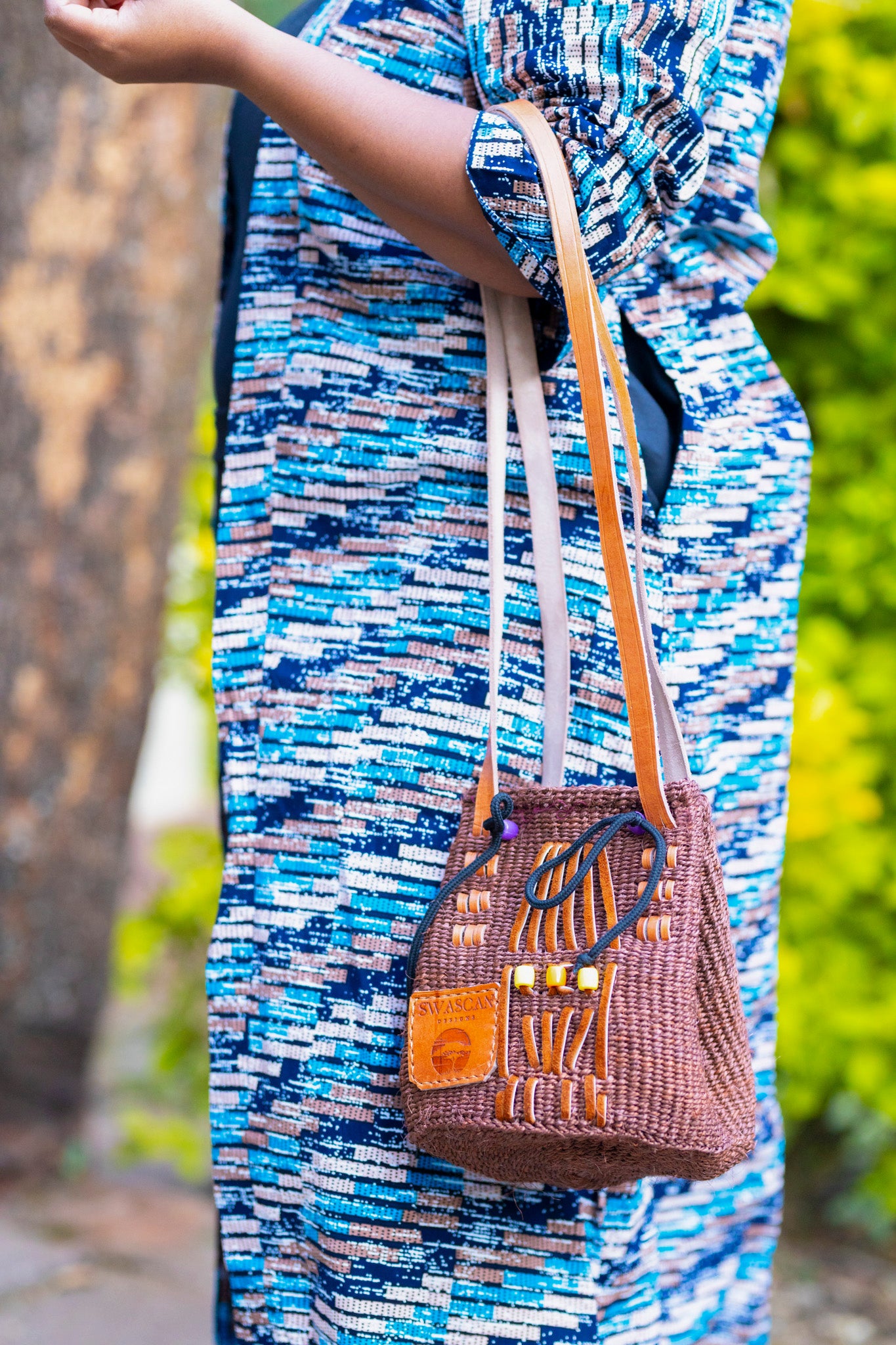 Bolso tejido a mano de Marrakech: la tradición se fusiona con la elegancia contemporánea