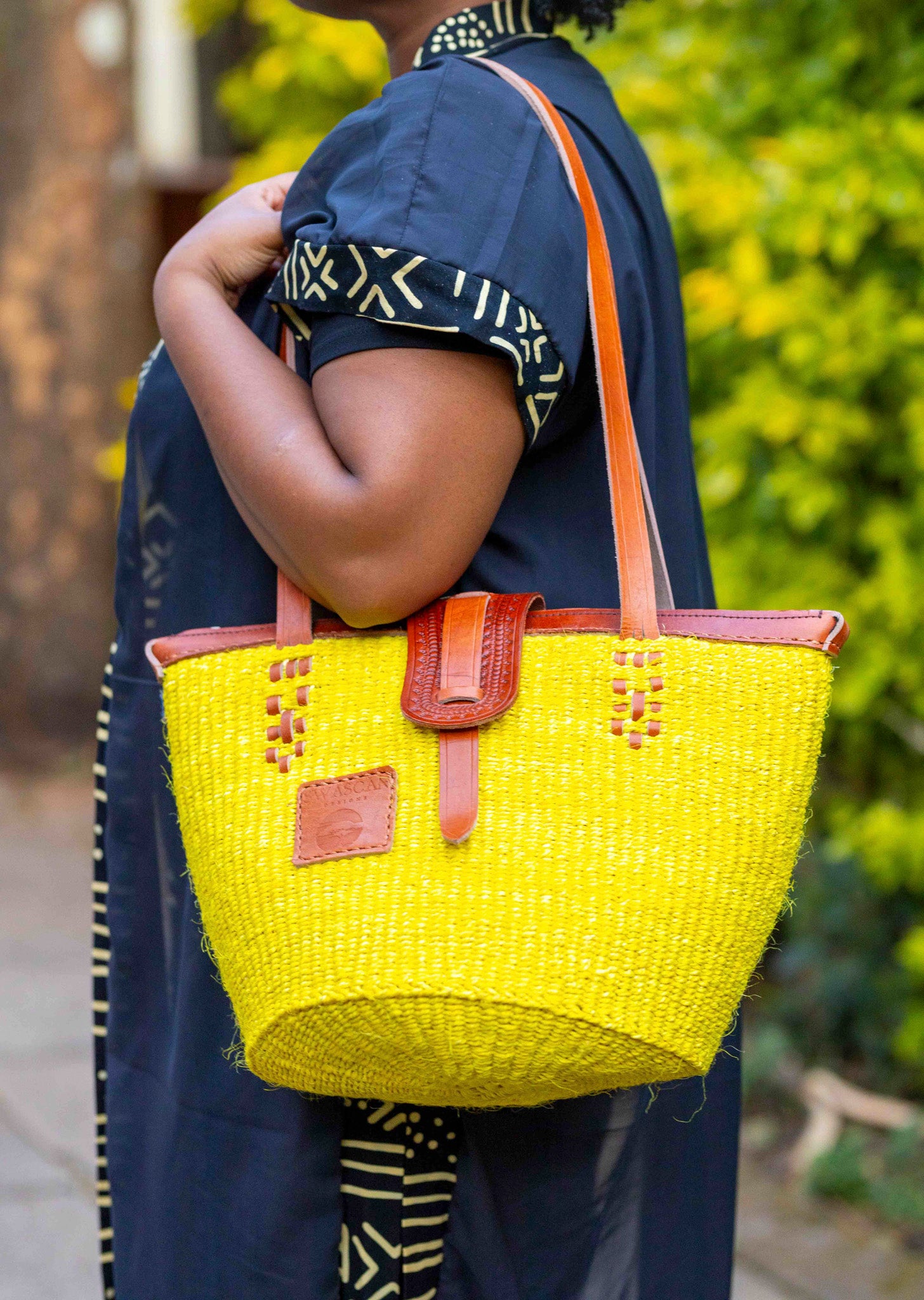 Abuja Large Sisal Tote Bag - Handwoven Leather Handle Bag